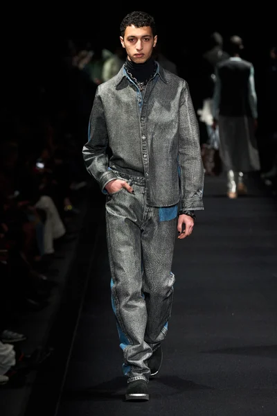Look 20